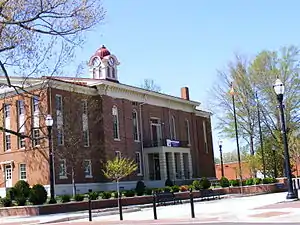 Handeman County Courthouse